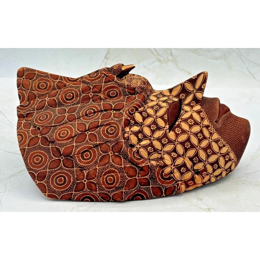 Hand Carved Indonesian Batik Wood Mask Batik Pattern Bird Motif Wall Art EUC